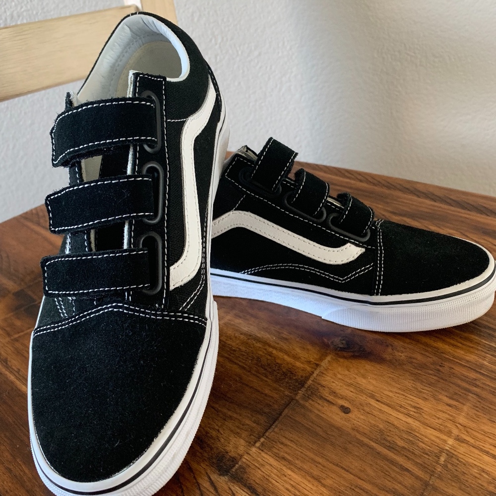 Vans Old Skool V Black True White